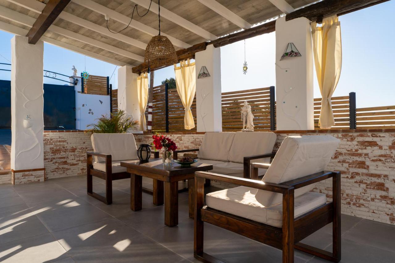 Casa Herrero 内尔哈 外观 照片